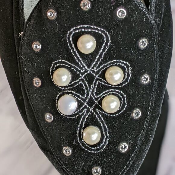 Adriano Dolcis "Dancer" Pearl Embellished Flats - Picture 9 of 9